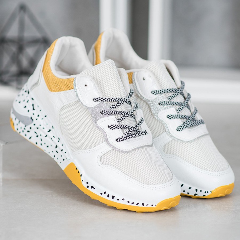 SHELOVET Sneakersy Z Siateczką białe 2