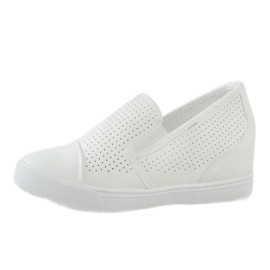 Białe ażurowe sneakersy na koturnie DD441-2 2