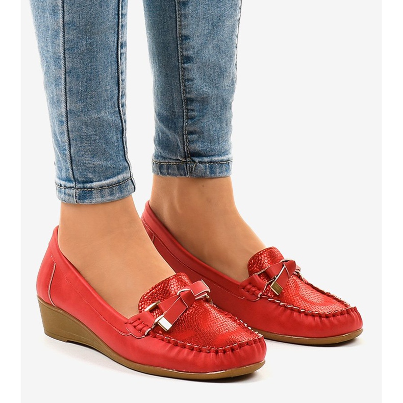 Czerwone matowe półbuty na koturnie BO-303 1