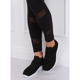 Buty sportowe czarne NB330P Black 2