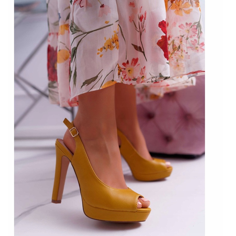 Moow Sandały Damskie Na Obcasie Platformie Żółte Lorajn 1