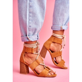 SEA Sandały Damskie Na Słupku Wiązane Zamszowe Camel Amore brązowe 1