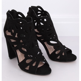 Botki ażurowe na obcasie czarne M304P Black 1