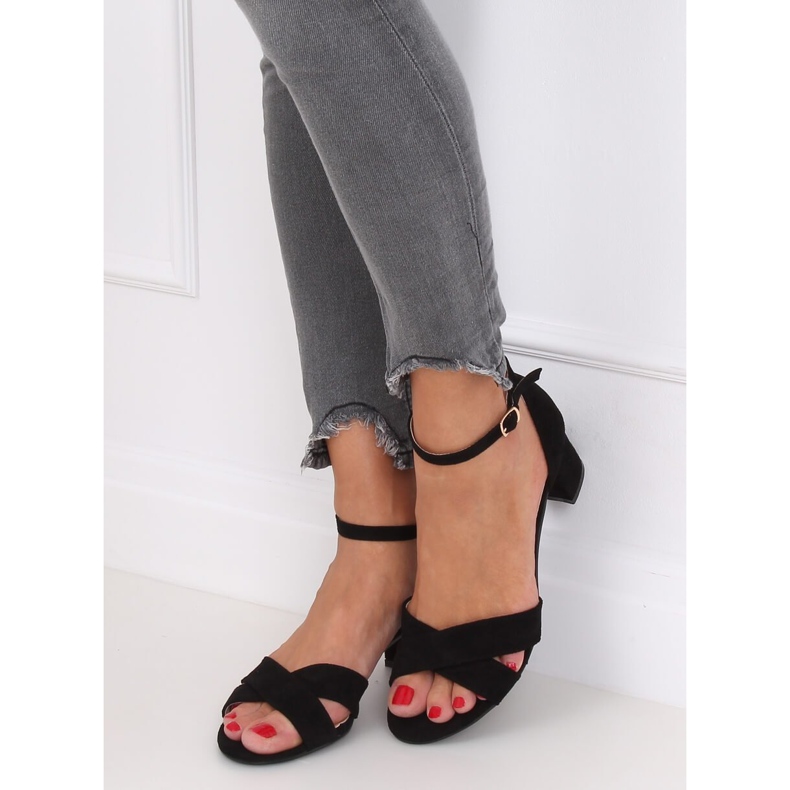 Sandałki na obcasie czarne F189P Black 2