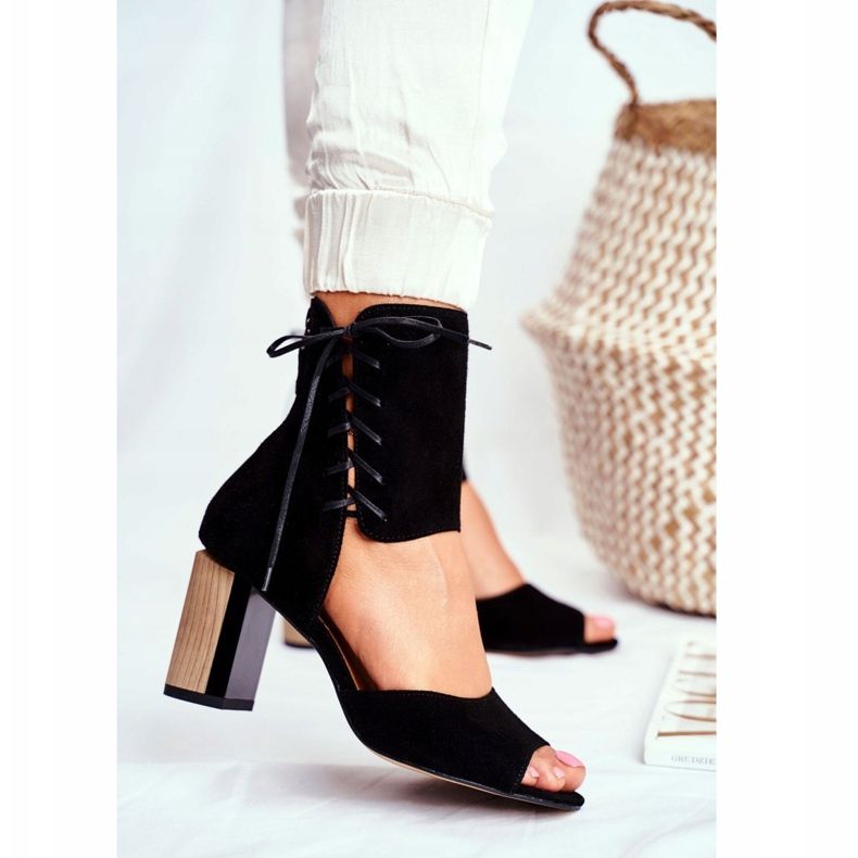 Sandały Damskie Na Słupku Maciejka Czarne Zamszowe 04122-01 1