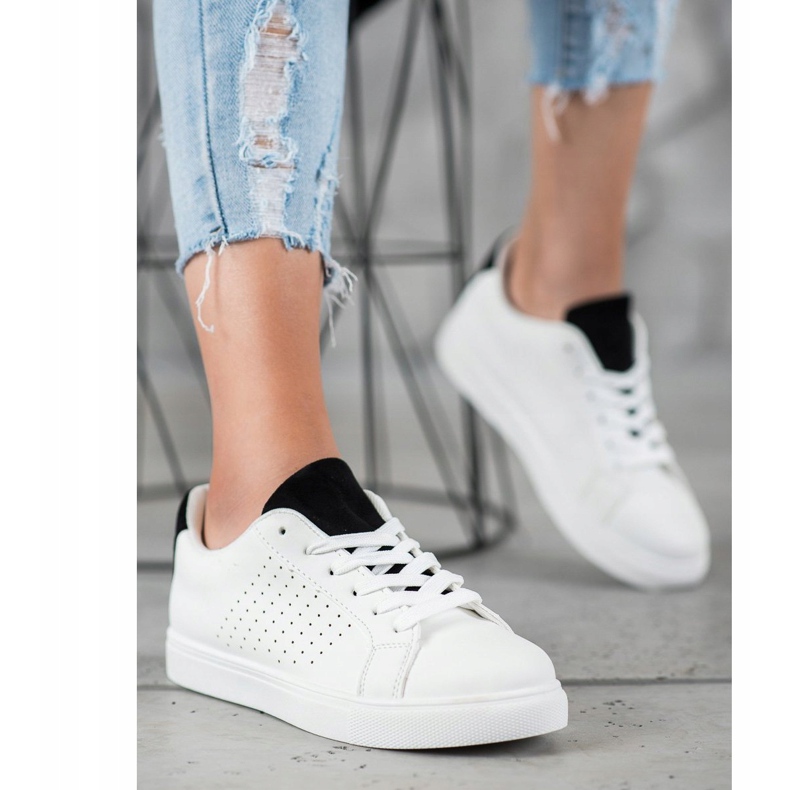 SHELOVET Białe Obuwie Z Zamszowymi Wstawkami 1