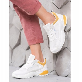 SHELOVET Sneakersy Z Jasnopomarańczowymi Wstawkami białe pomarańczowe 1