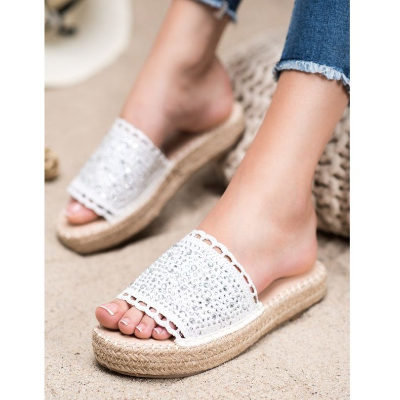 Small Swan Klapki Z Kryształkami białe 2