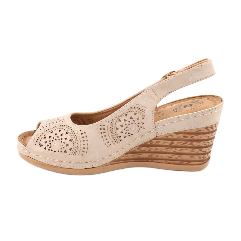 Evento Sandały komfortowe koturno 20SD98-1862 brązowe żółte 1