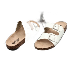 Lakierowane klapki anatomiczne białe Lee Cooper 1043-5 1