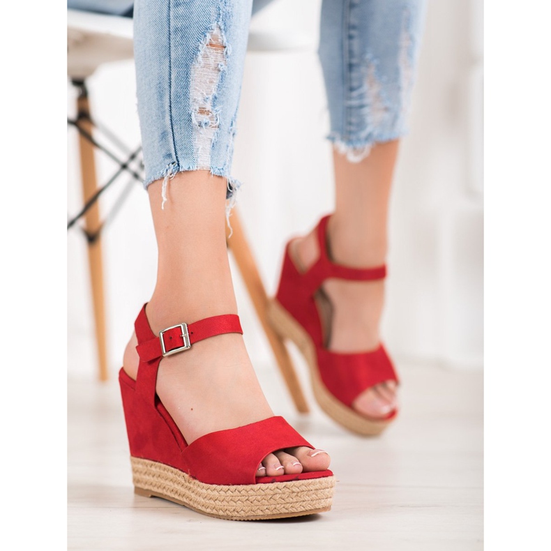 Clowse Czerwone Sandały Na Wysokiej Koturnie 1