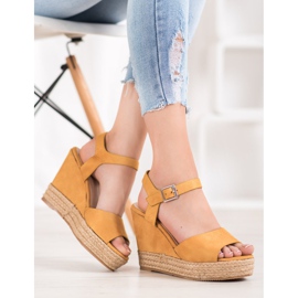 Clowse Żółte Sandały Na Wysokiej Koturnie 1