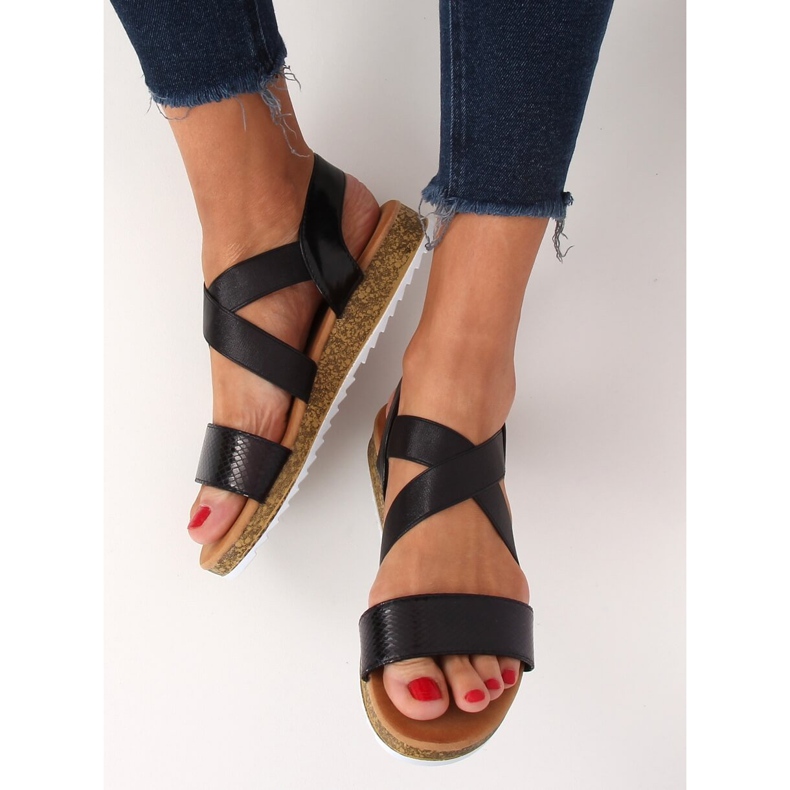 Sandałki damskie czarne AM042 Black 2