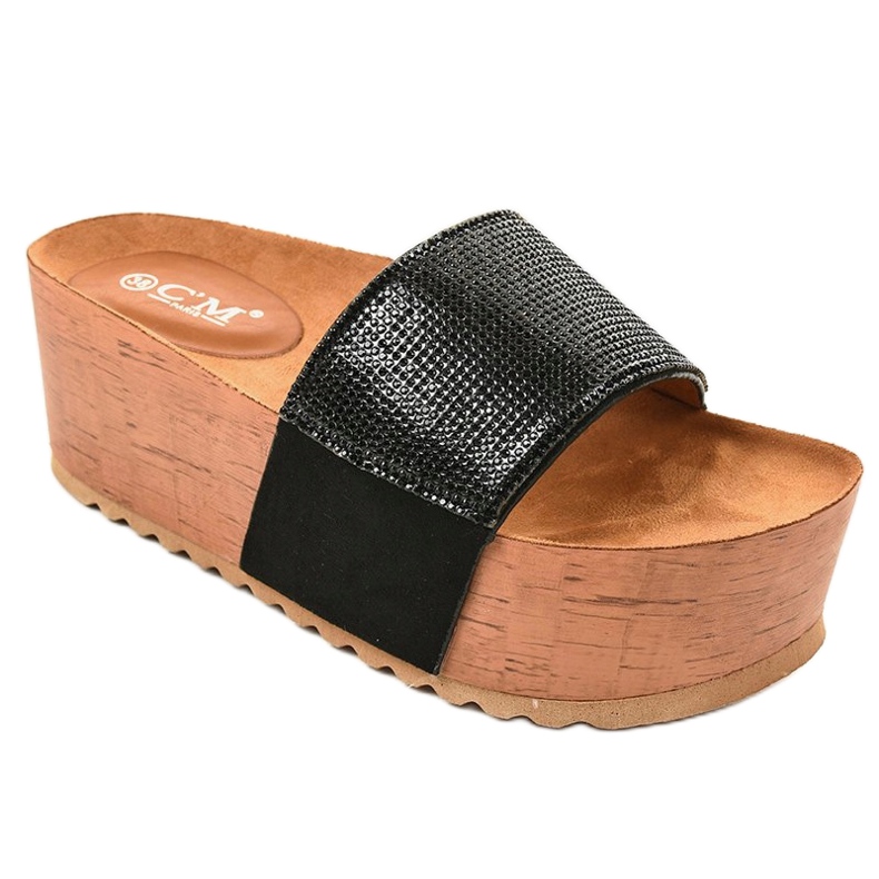 Czarne klapki na platformie 77-99 1