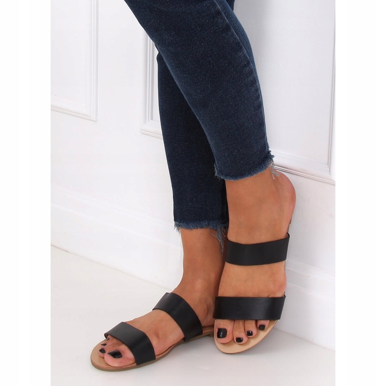 Klapki proste czarne S060074 Black 1