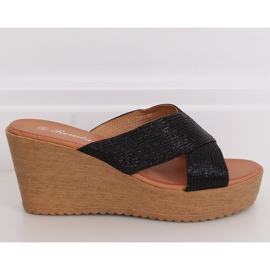Klapki na koturnie czarne 10-235 Black 2
