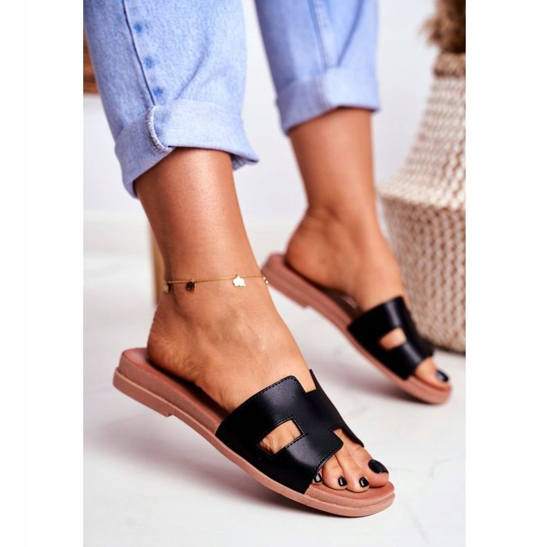 BUGO Damskie Klapki Czarne Geometryczne Klasyczne Theodora 1