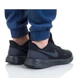 Buty Nike Revolution 5 4EU M BQ6714-004 czarne 1