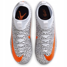 Buty piłkarskie Nike Mercurial Superfly 7 Academy CR7 FG/MG Jr CV3182-180 wielokolorowe białe 4