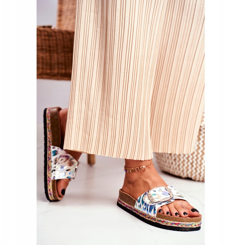 Klapki Damskie Big Star Metaliczny Wzór DD274127 białe 2