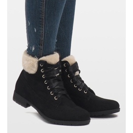 Czarne sznurowane botki ocieplane C-7100 2
