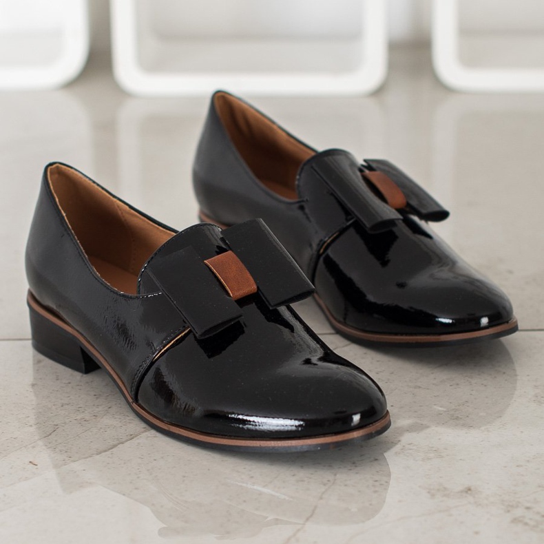 Lakierowane Czółenka VINCEZA czarne 1