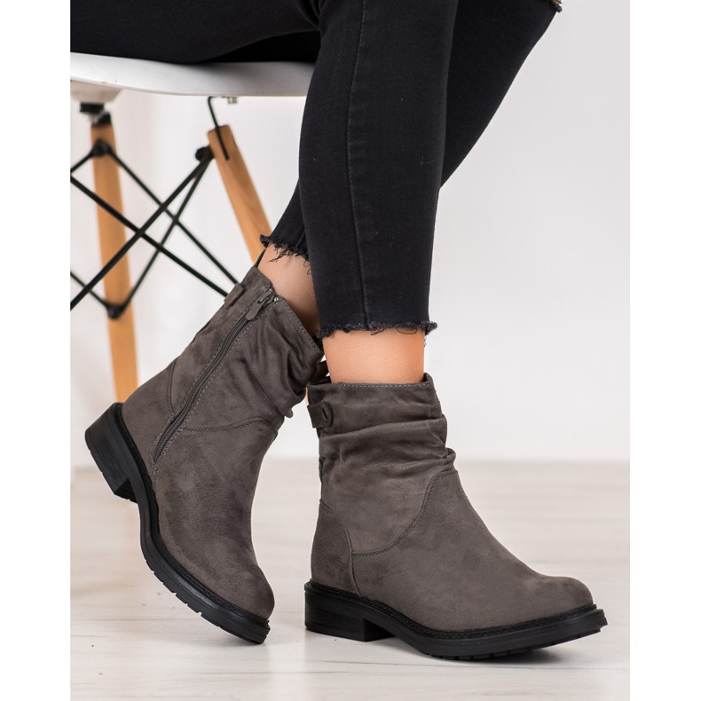 J. Star Szare Workery 1