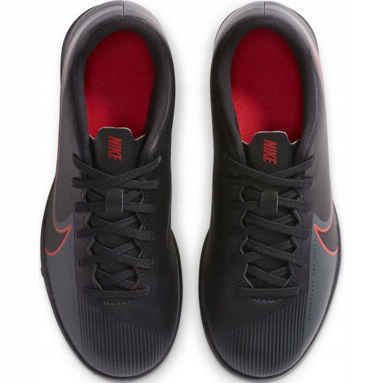 Buty piłkarskie Nike Mercurial Vapor 13 Club Tf Jr AT8177 060 wielokolorowe czarne 1