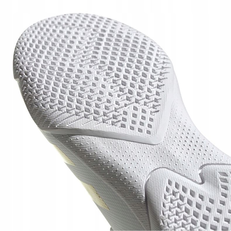 Buty piłkarskie adidas Predator 20.3 In Jr FW9218 szary/srebrny, biały, złoty białe 1