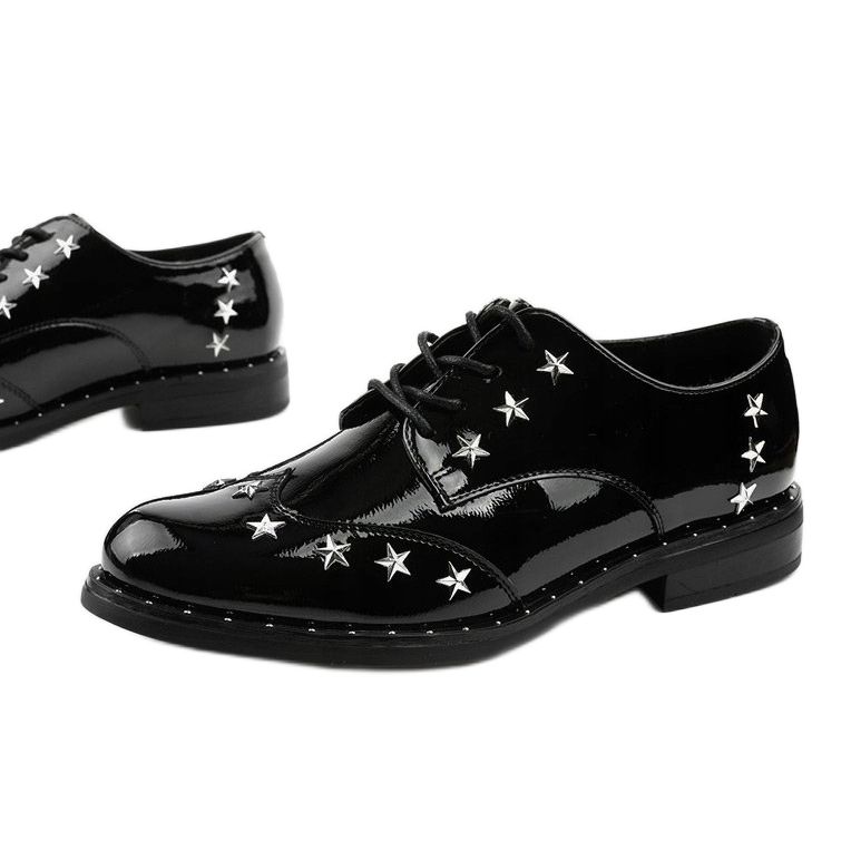 Czarne półbuty damskie C18-37117 1