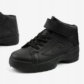 Czarne sneakersy sportowe z eko-skóry B-05 1