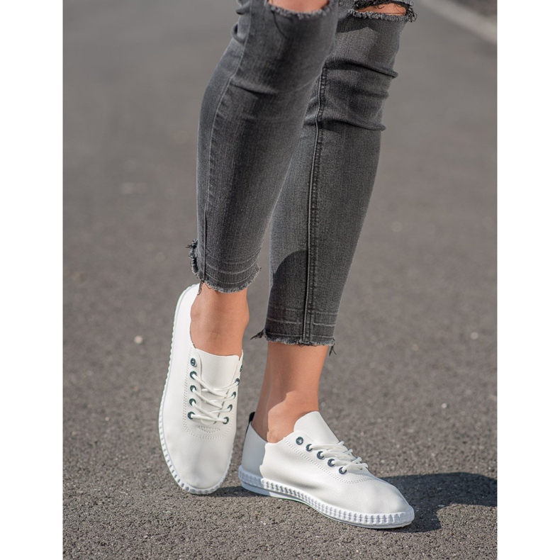 SHELOVET Lekkie Trampki Z Eko Skóry białe 1