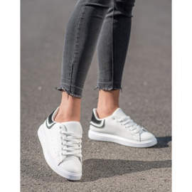 SHELOVET Wygodne Białe Sneakersy 1