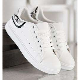 SHELOVET Wygodne Białe Sneakersy 2