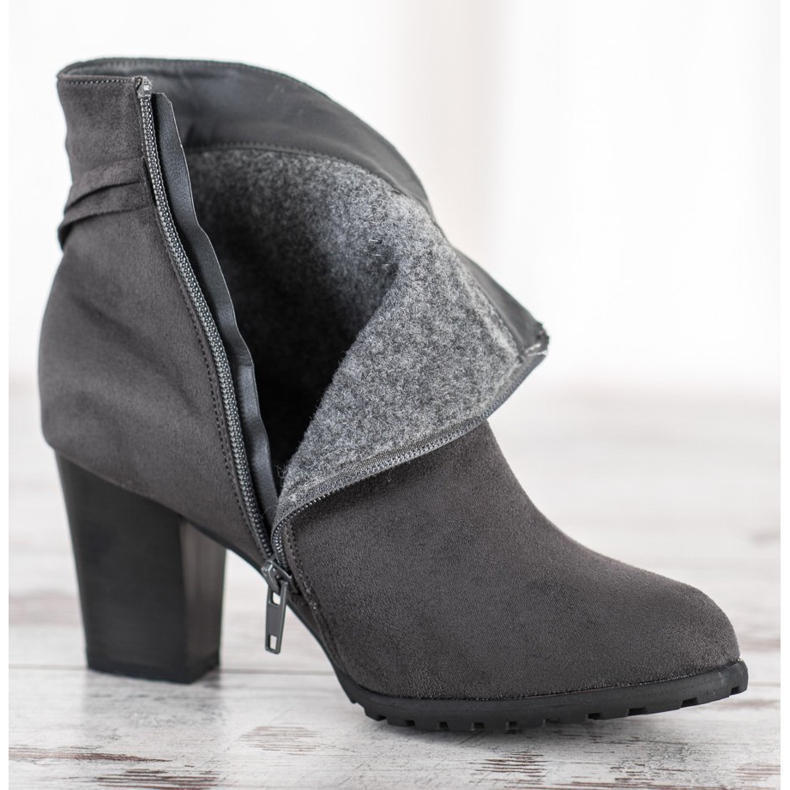 Goodin Szare Botki Z Ozdobnym Paskiem 1