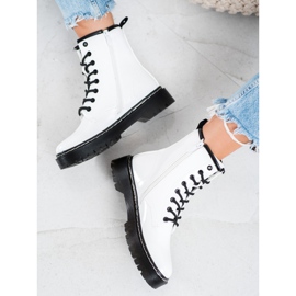 Vinceza Białe Workery 1