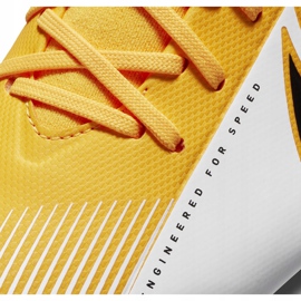 Buty piłkarskie Nike Mercurial Superfly 7 Academy FG/MG Junior AT8120 801 pomarańczowe 5