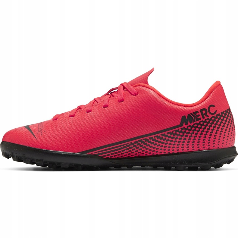 Buty piłkarskie Nike Mercurial Vapor 13 Club Tf Junior AT8177 606 czerwone czerwone 1