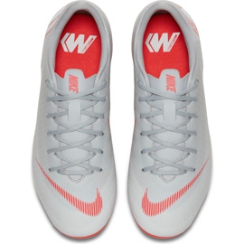 Buty piłkarskie Nike Mercurial Vapor 12 Academy Mg Jr AH7347 060 wielokolorowe srebrny 1
