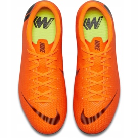 Buty piłkarskie Nike Mercurial Vapor 12 Academy Mg Jr AH7347 810 pomarańczowe 1