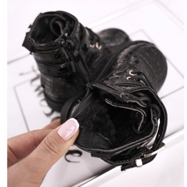 FRROCK Dziecięce Botki Ocieplone Futerkiem Lakierowane Czarne Valentina 1