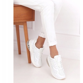 Buty sportowe damskie białe 8271-SP White 2