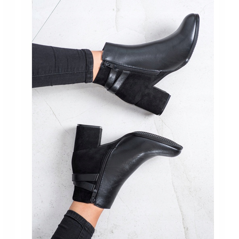 J. Star Czarne Botki Na Obcasie 2