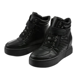 Czarne traperki ocieplane na koturnie AB0013 2