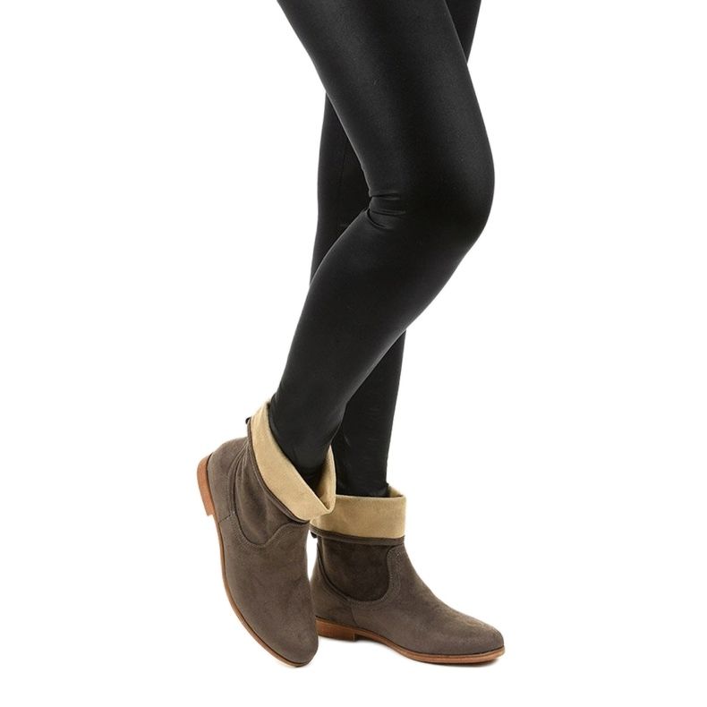 Khaki zamszopodobne botki wsuwane Islevine zielone 1