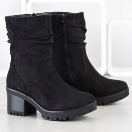 Flyfor Botki Z Marszczoną Cholewką czarne 1