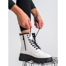 SHELOVET Lakierowane Traperki Na Platformie białe 1