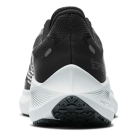 Buty biegowe Nike Zoom Winflo 7 Shield CU3870-001 czarne różowe 3