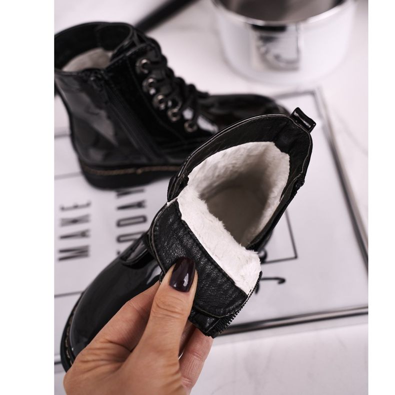 Dziecięce Ocieplane Botki z Dżetami Lakierowane Czarne Fame 1