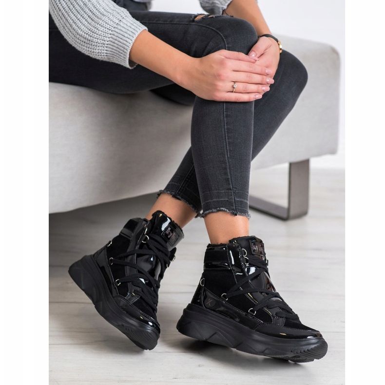 Kylie Modne Trapery Lakierowane Czarne 1